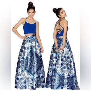 Xtraordinary 2 Piece Sleeveless Spaghetti Strap Top & Floral Skirt Juniors US 5